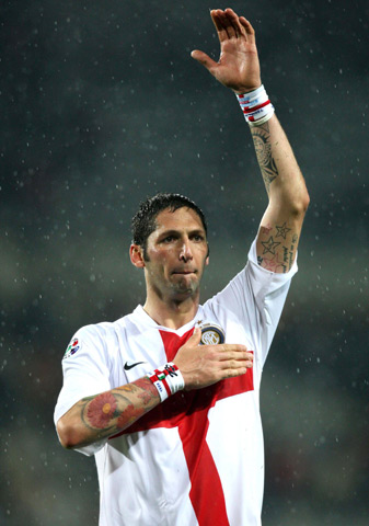 唏嘘？皇马仅花20分钟解雇阿隆索！老佛爷飞机上拍板 赔5个月薪水