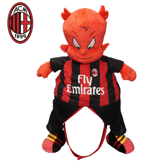 蓝军主场战平樱桃军团